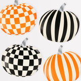 Mod Pattern Pumpkin Plates (x 8)